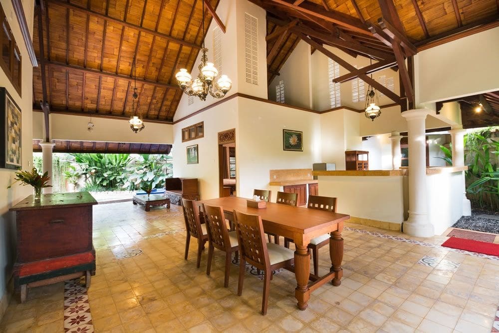 Bali Royal Heritage Villas Seminyak  Exterior photo